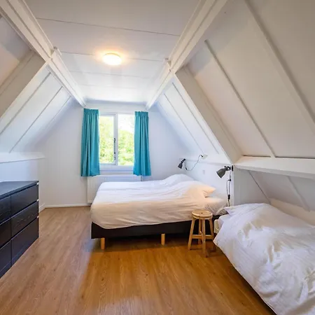 In Texel Near The * Де-Коог